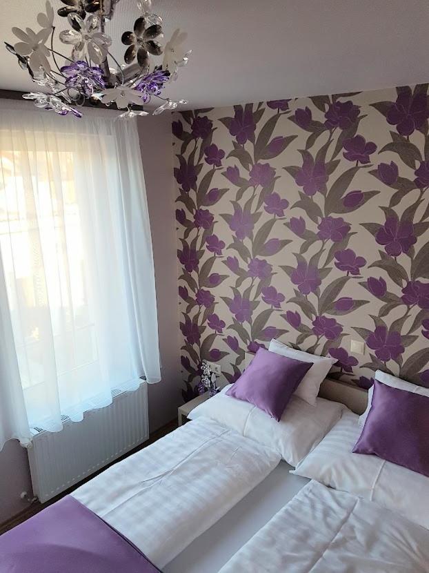 Silver Lodge Apartment 1 Эгер Экстерьер фото